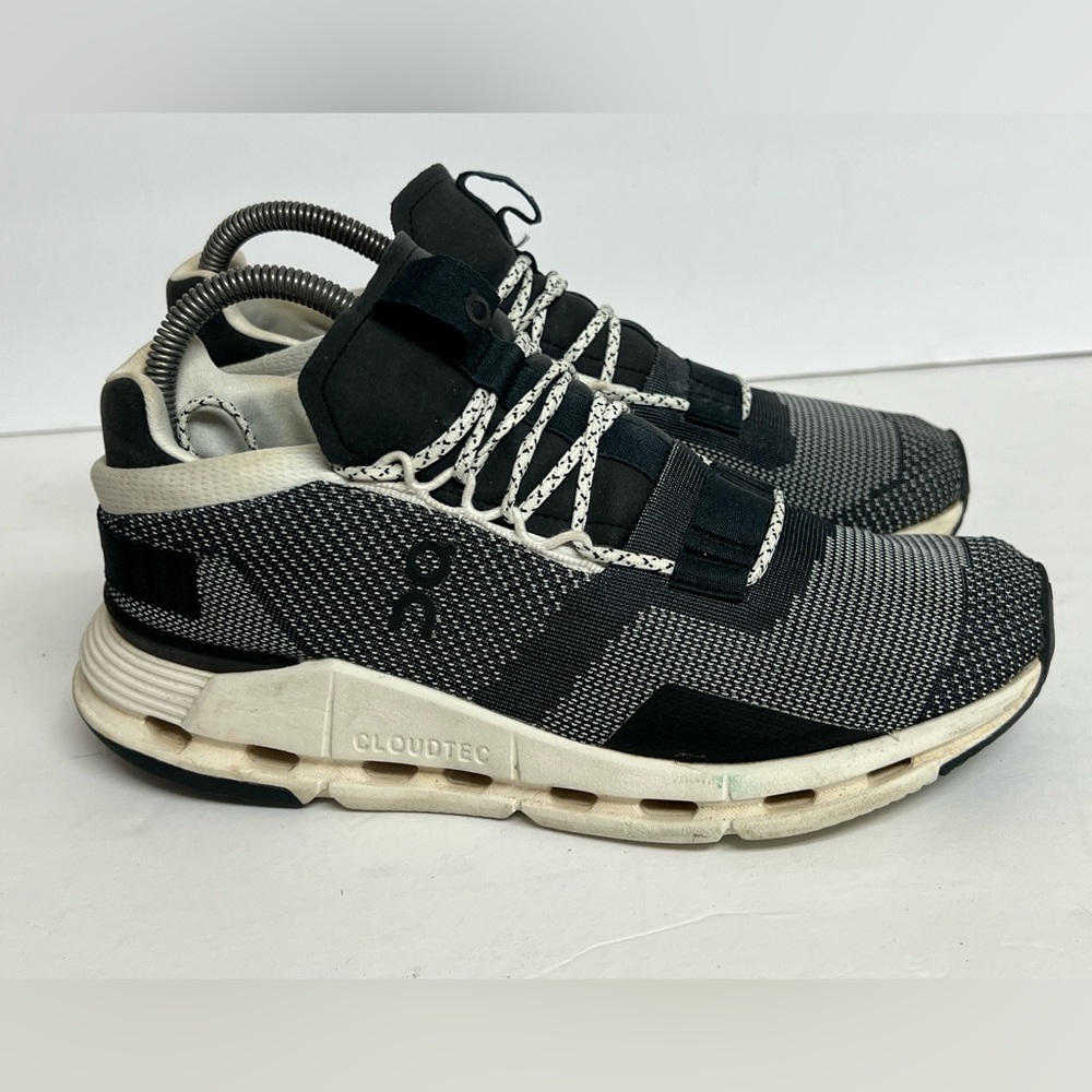 On Cloudnova Women’s Size 8 Black White Athletic Running Shoes - Picture 4 of 11